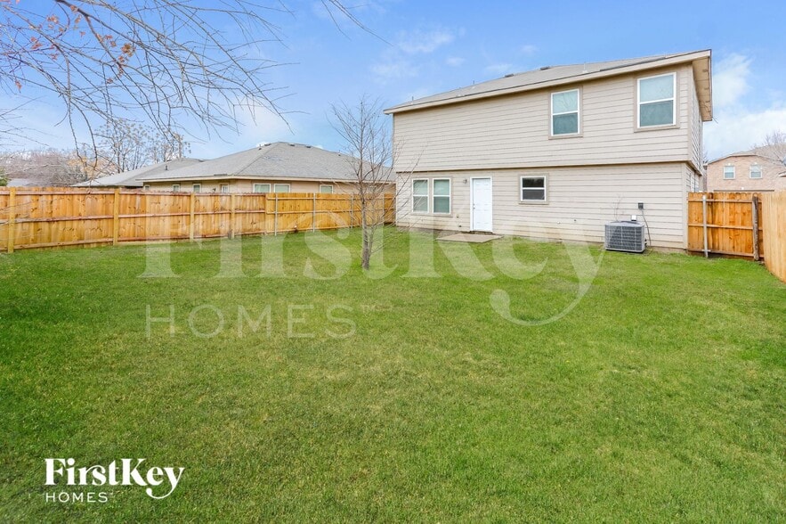 Building Photo - 3010 Dusty Oak Dr