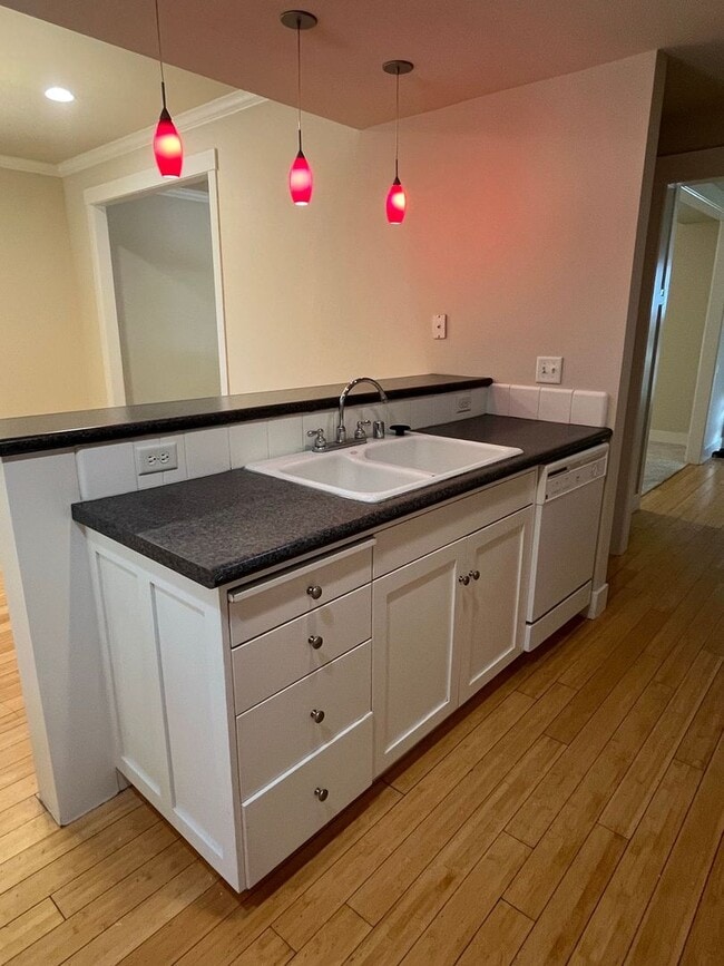 Building Photo - 2477 Switzerland Ln