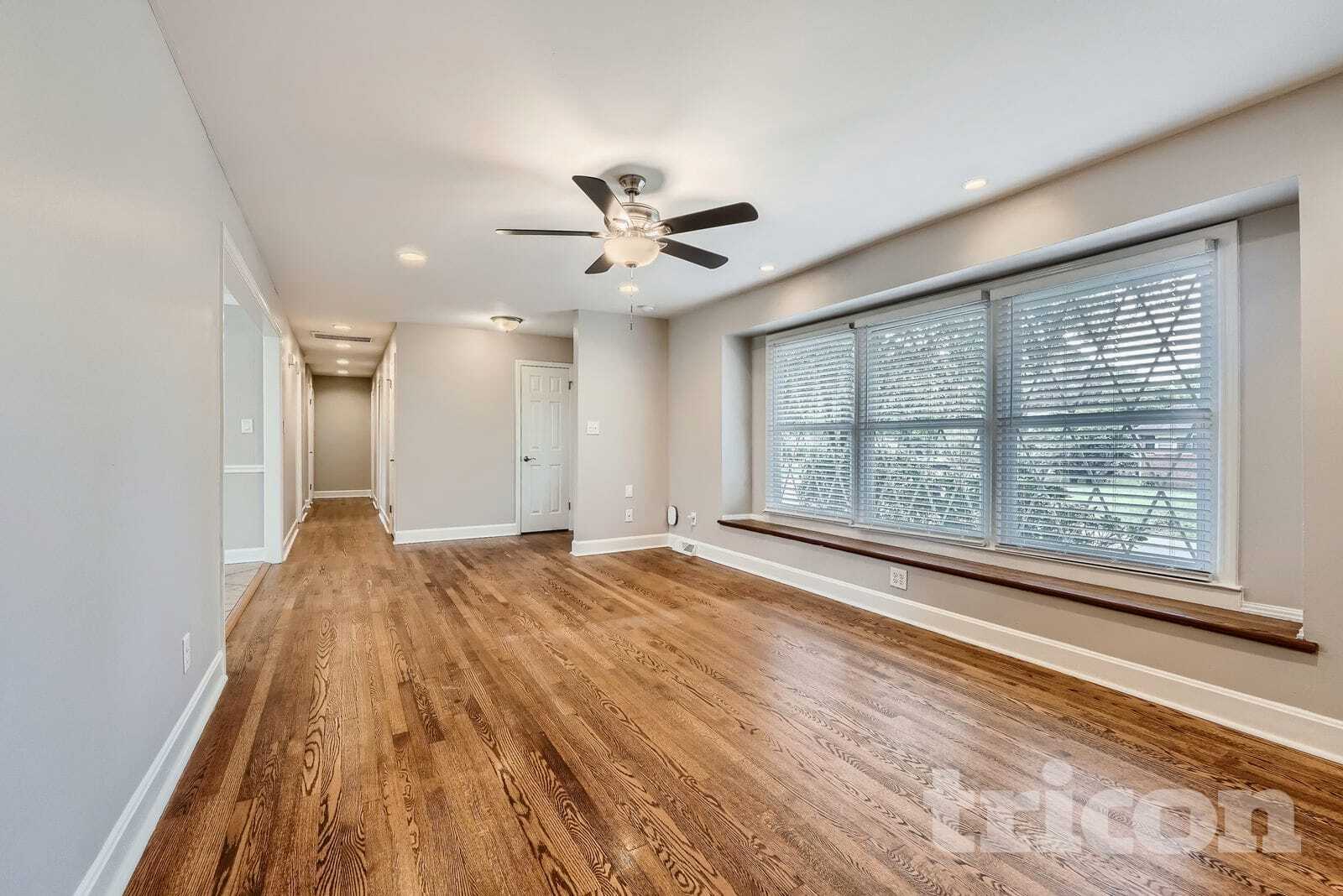 Building Photo - 7133 Starvalley Dr