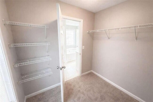 Building Photo - 118 Chippewa Run