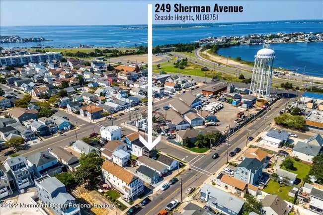 Building Photo - 249 Sherman Ave