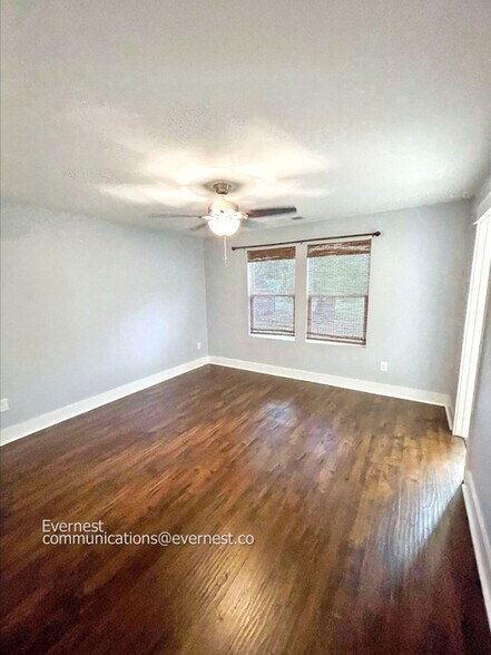 Building Photo - 327B Keeton Ave