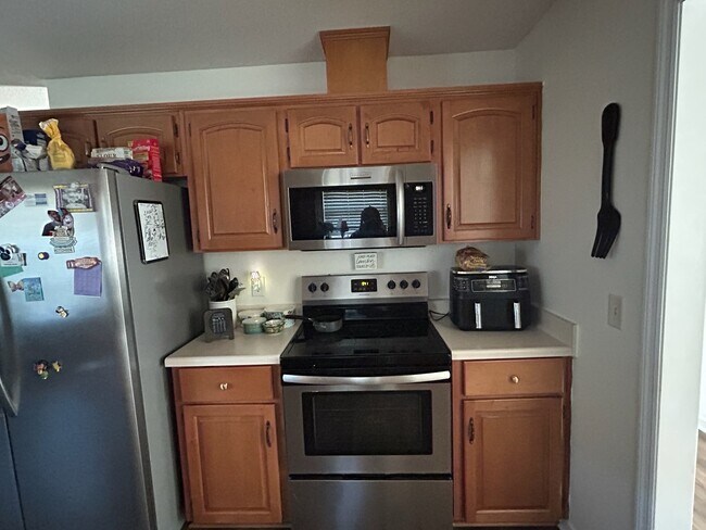 Building Photo - 303 Camden Ct