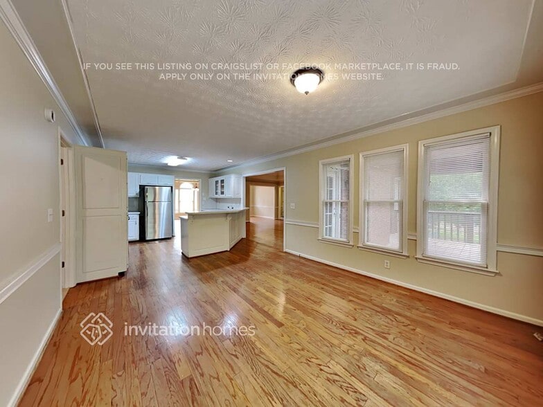 Building Photo - 1700 Little Brook Dr SW