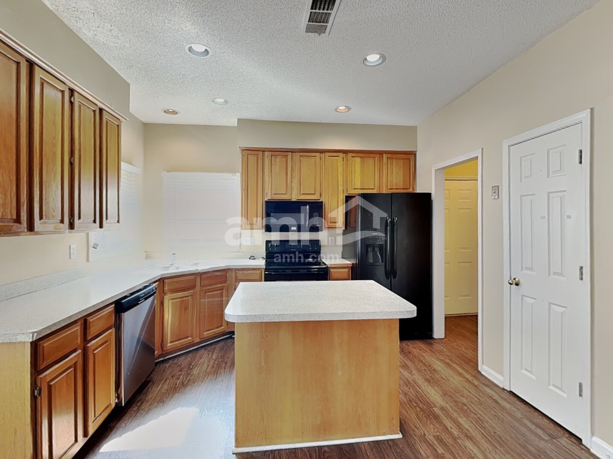 Building Photo - 1501 Jade Cove Dr