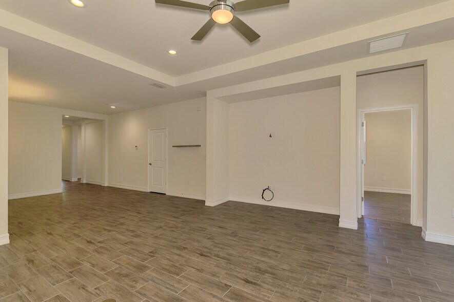 Building Photo - 4400 Conchfish Ln