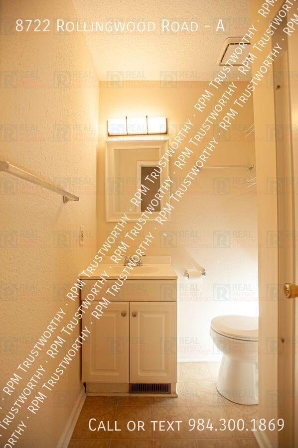 Building Photo - 8722 Rollingwood Rd