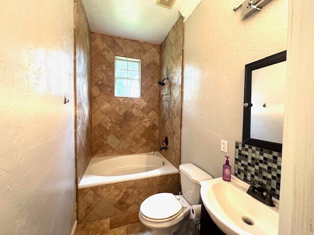 Building Photo - 17884 Crystalwood Ct