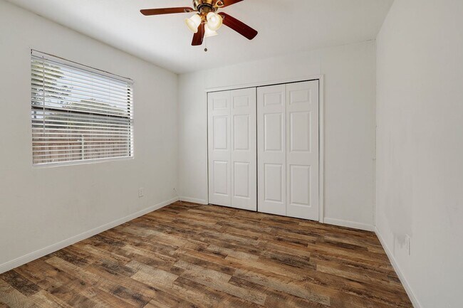 Building Photo - Spacious 3/2 home in South Austin
