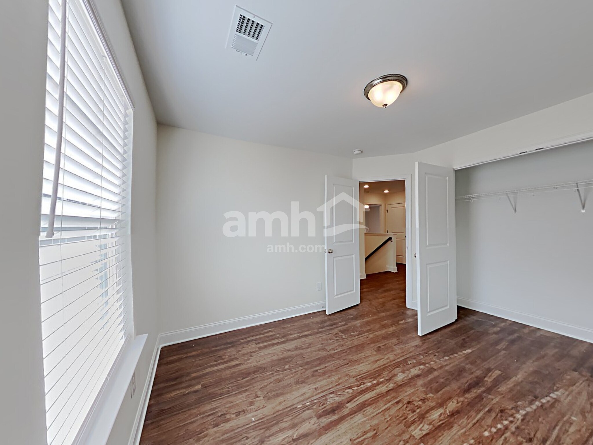 Building Photo - 129 Dog Path Trl