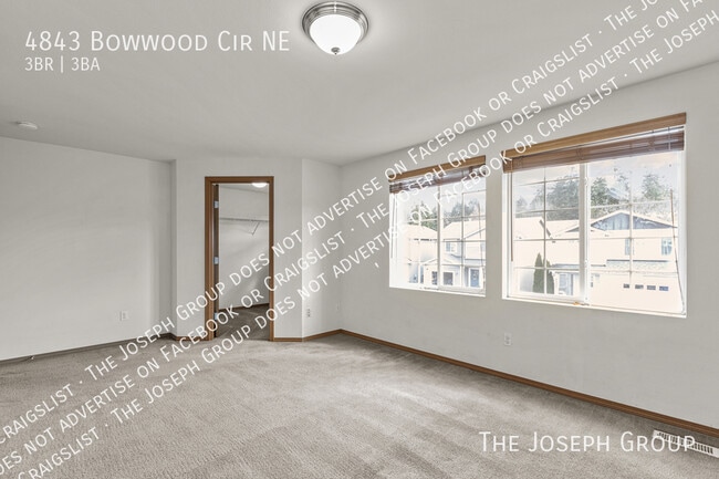 Building Photo - 4843 Bowwood Cir NE