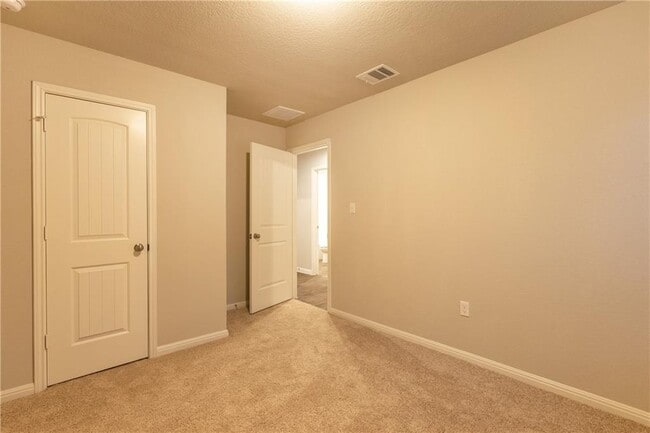 Building Photo - 612 Roaring Fork Ln