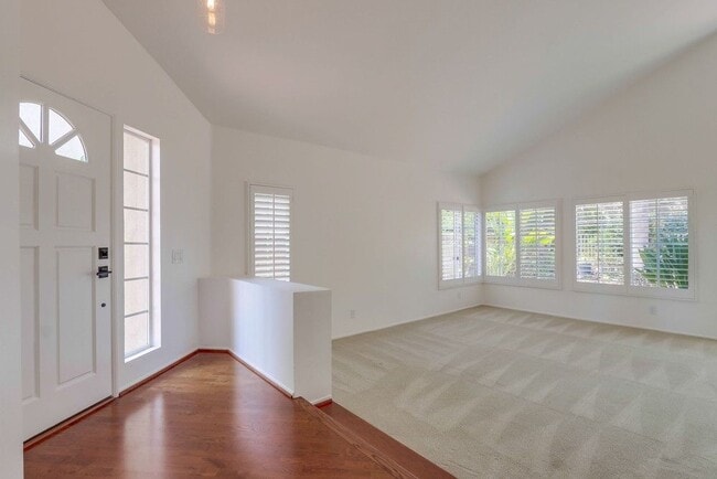Building Photo - 26721 Sierra Vista