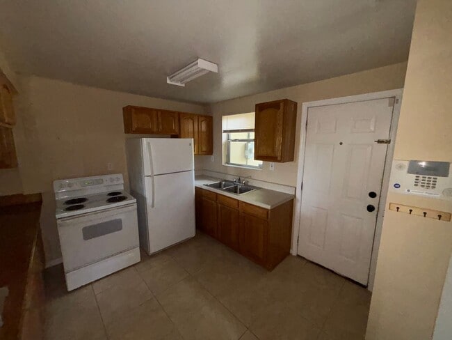 Building Photo - 3 Bedroom/ 2 Bath home in Micanopy