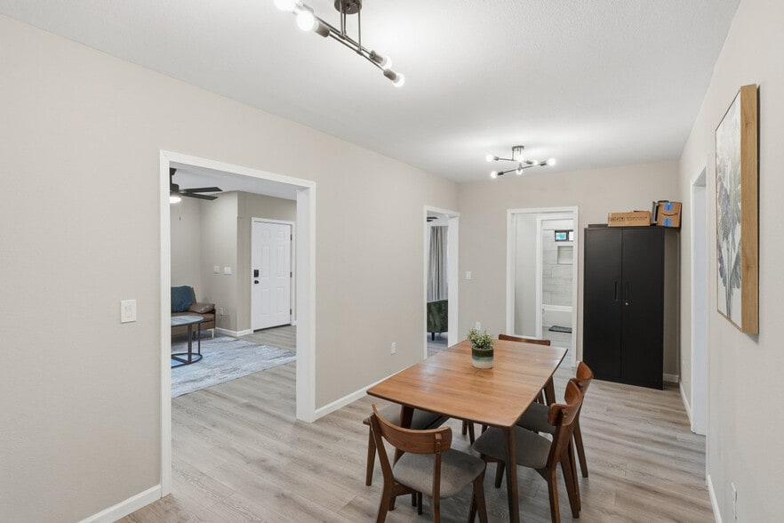 Building Photo - 830 Porter St