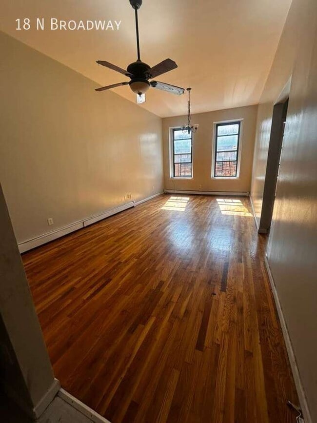 Building Photo - 18 N Broadway-
