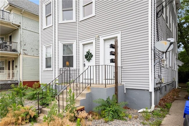 Building Photo - 63 Trenton St