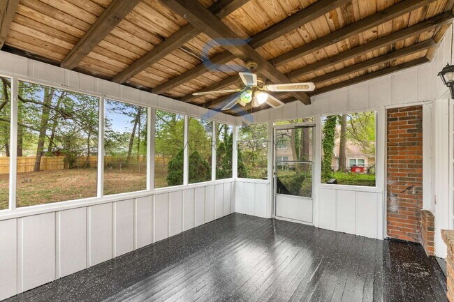 Building Photo - 2694 Hickory Valley Dr
