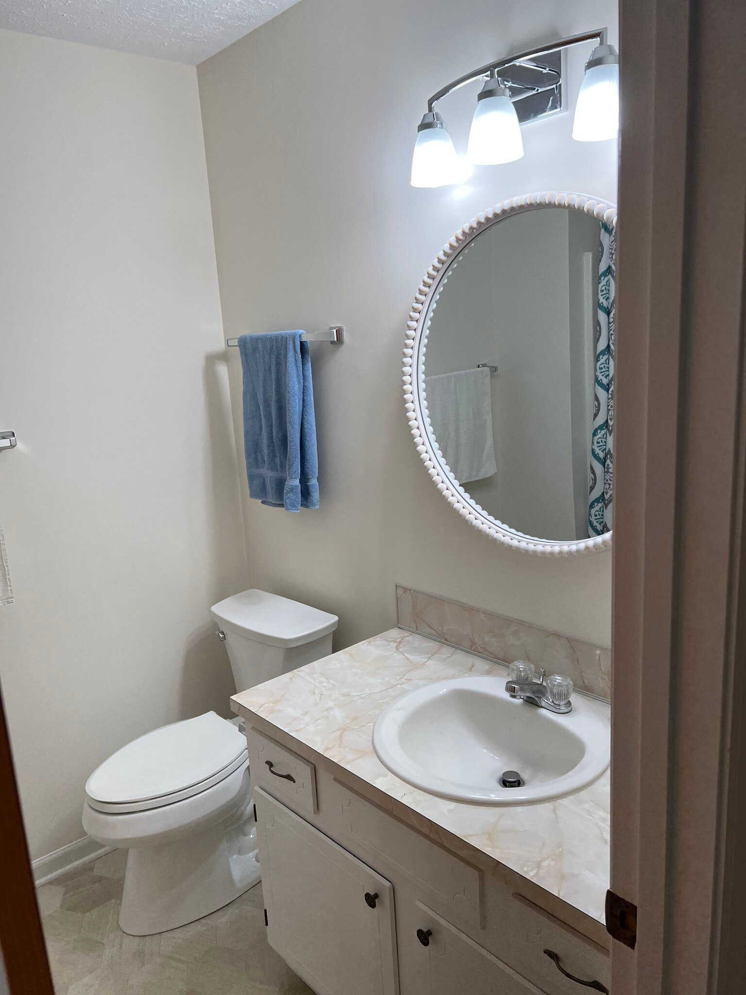 Building Photo - 110 Wellington St