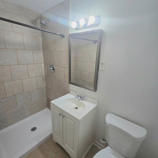 Building Photo - 1831 Shepherd Cir SW