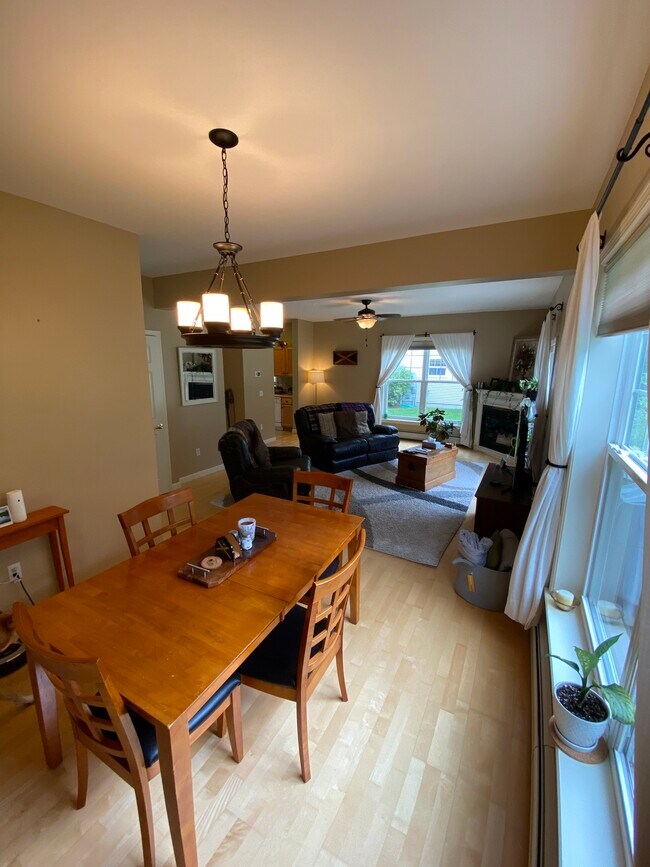 Building Photo - 7 Marion Ave