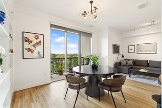 Building Photo - 3333 Allen Pkwy