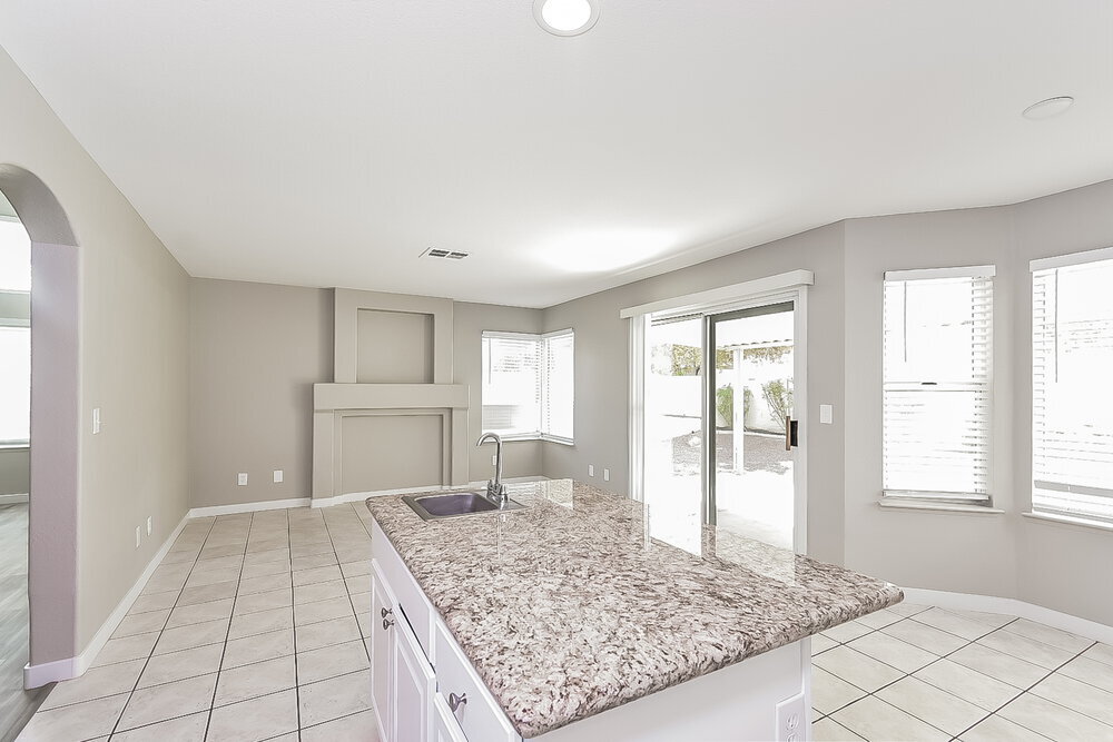 Building Photo - 7929 Dover Shores Ave