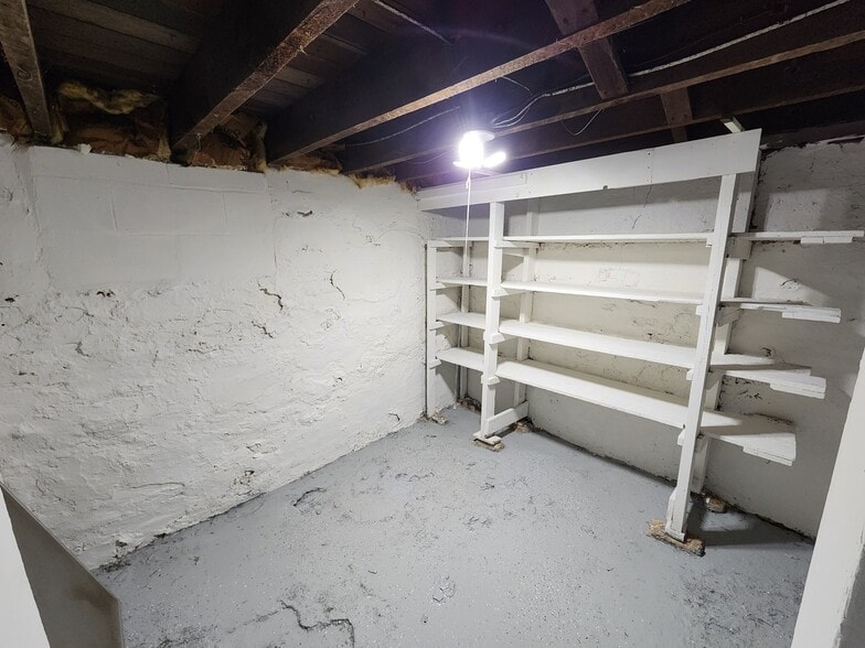 Building Photo - 1020 16th Ave