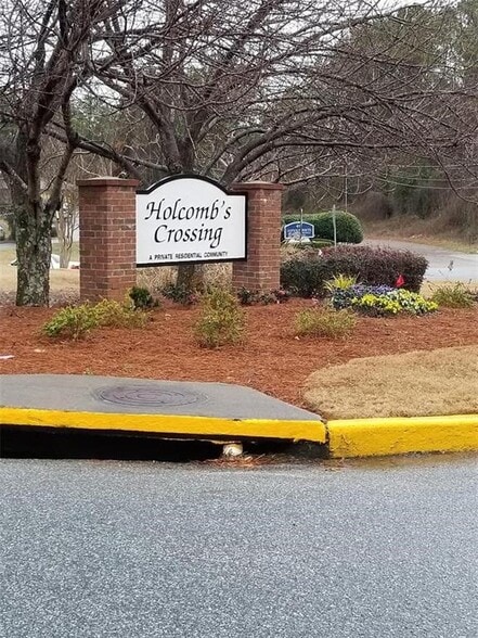 Primary Photo - 205 High Creek Dr