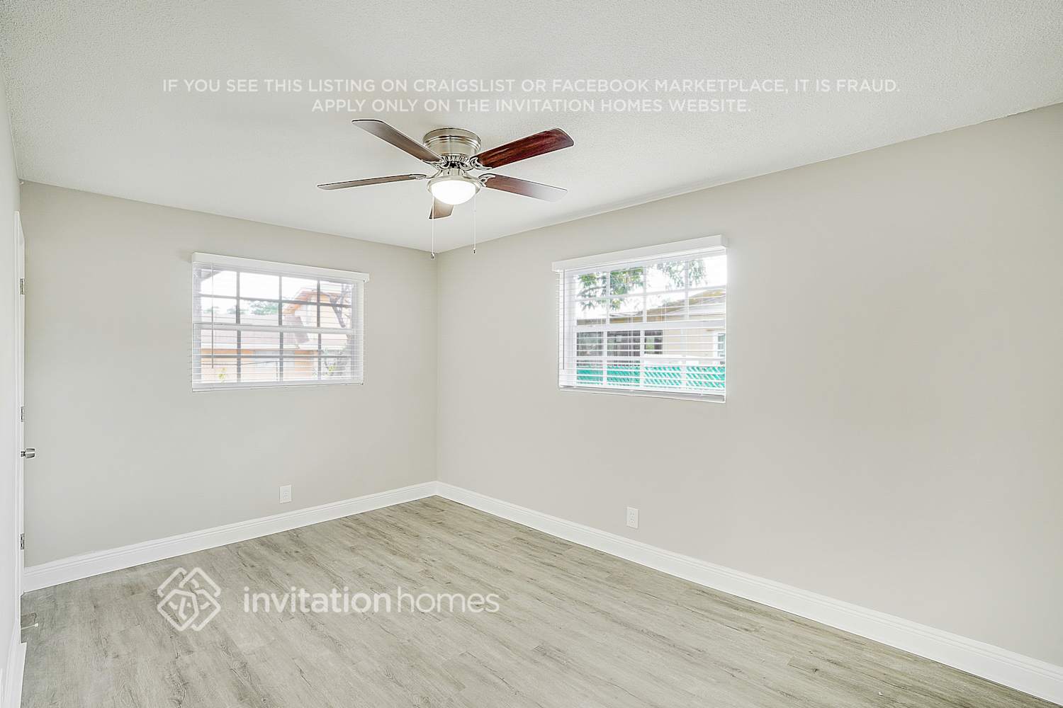 Building Photo - 1331 SW 21st Ave