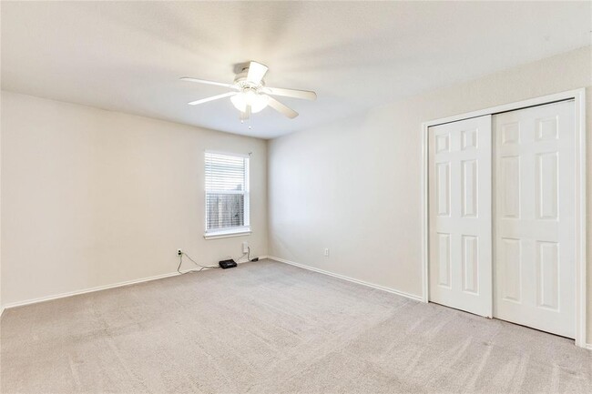 Building Photo - 3712 Julianas Way