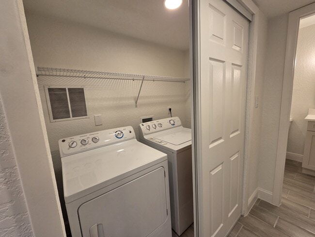 Building Photo - 2690 Coral Landings Blvd