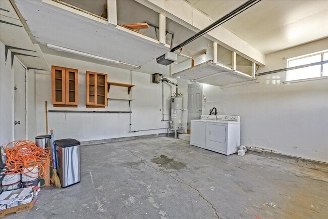 Building Photo - 2651 Poplarwood Way