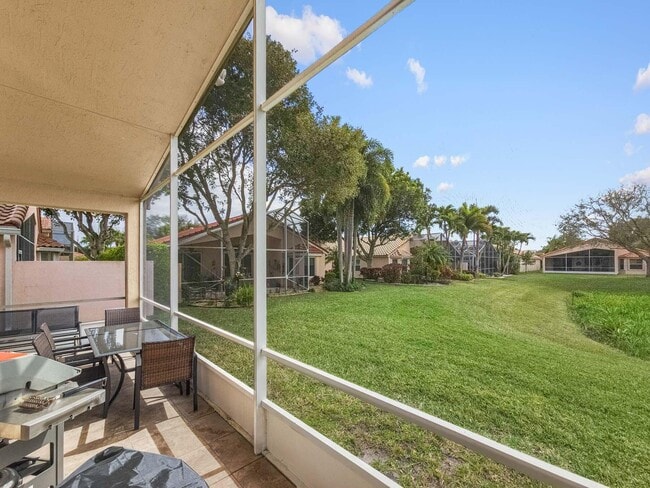 Building Photo - 5058 Glenville Dr