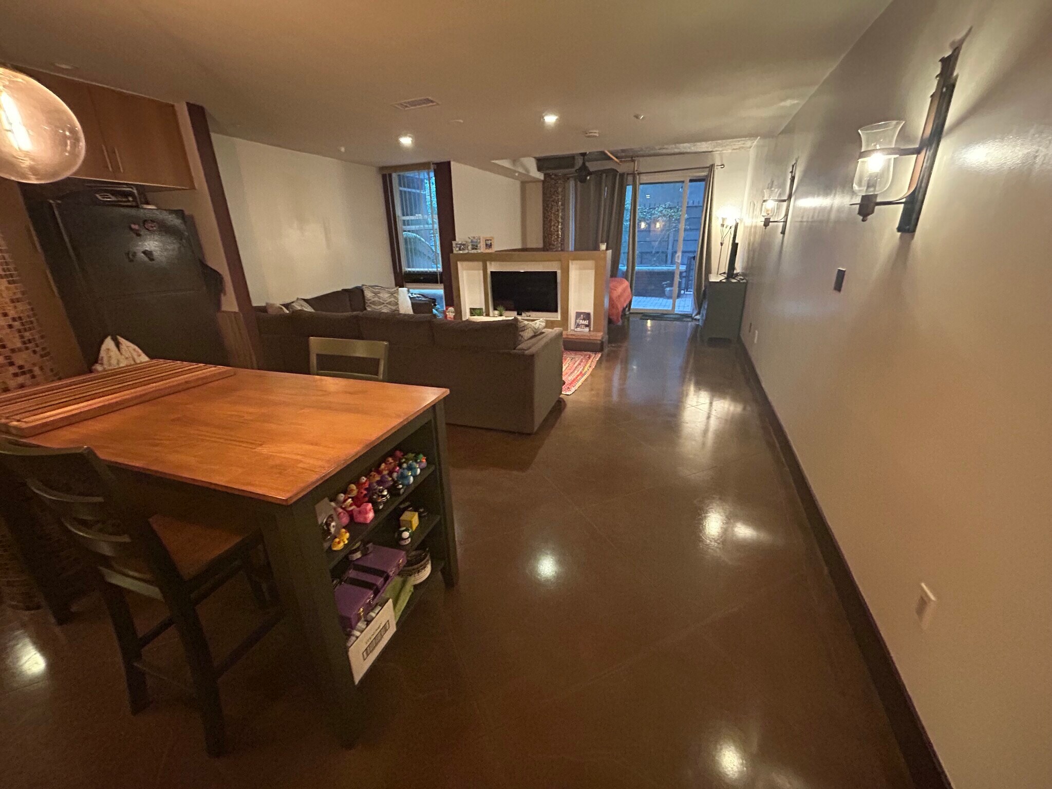 Building Photo - 1225 Island Ave