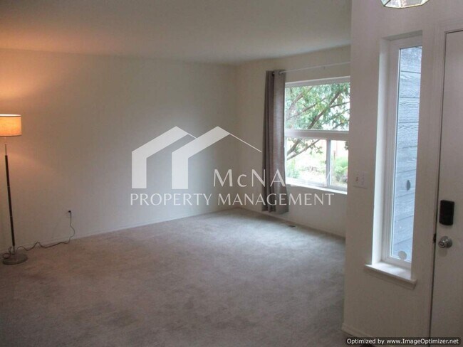 Building Photo - Spacious 3-Bedroom Home with Bonus Room and Peek-a-Boo Views