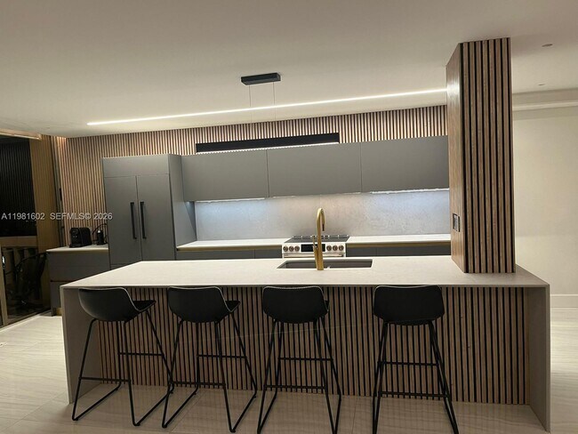 Building Photo - 19355 Turnberry Way