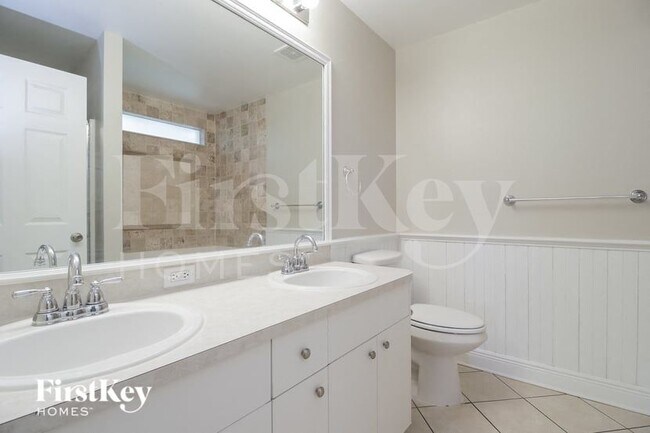 Building Photo - 2606 Palmer Ave SE