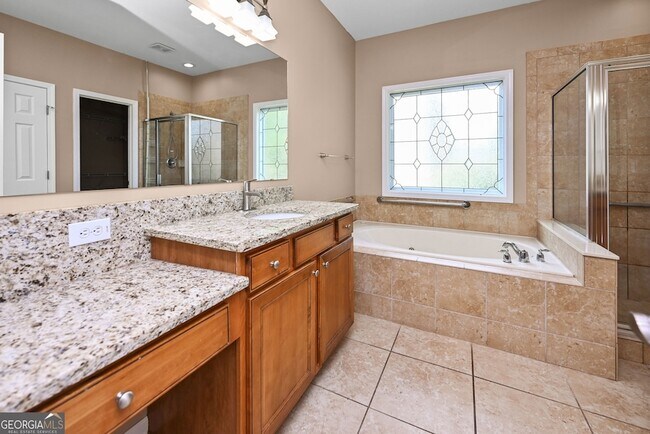 Building Photo - 317 Granite Way