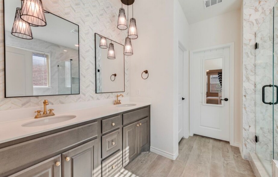 Building Photo - 3116 Maverick Dr