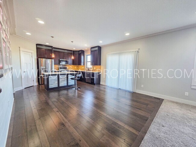 Building Photo - 4-Bedroom Walkout with 3-Car Garage in Waukee Schools