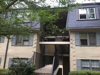 Building Photo - 67 Montre Square NW