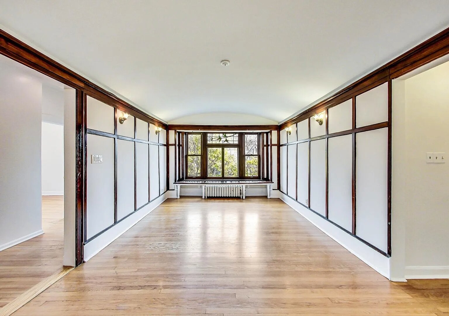 Building Photo - 5600 S Blackstone Ave