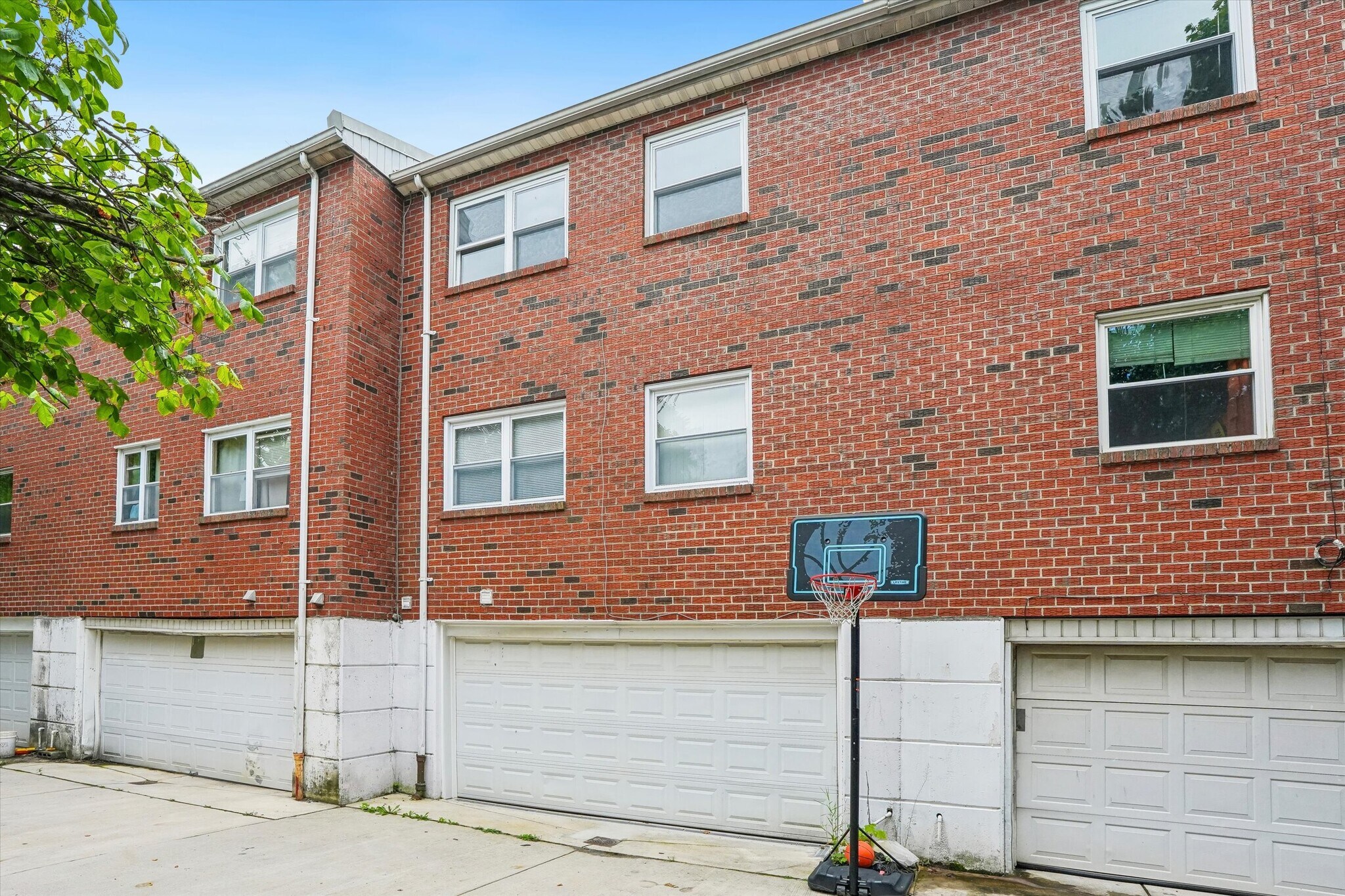 Building Photo - 9168 Ellie Dr