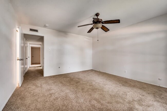 Building Photo - 3441 Flagstone Dr