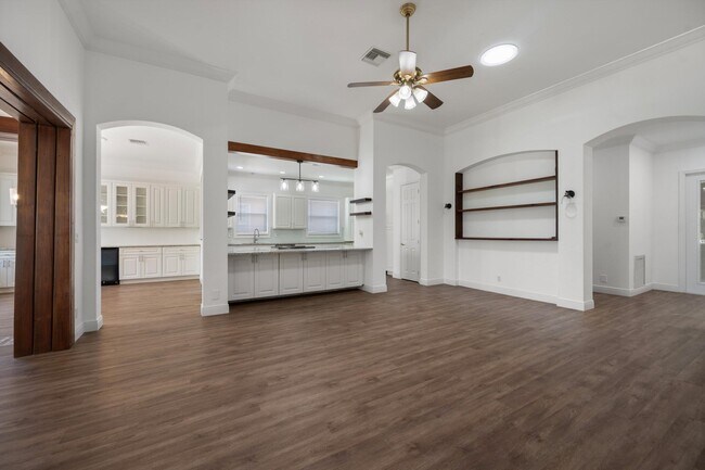 Building Photo - 9150 Bay Harbour Cir