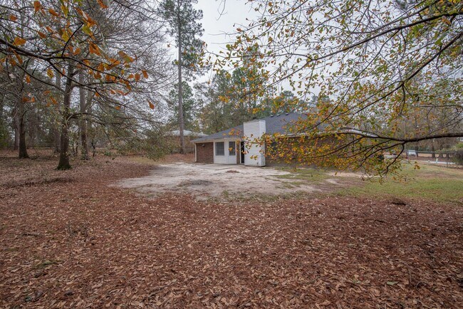 Building Photo - Updated 3 BR/2 BA - 10 Minutes From Gate 5 @ Ft. Gordon