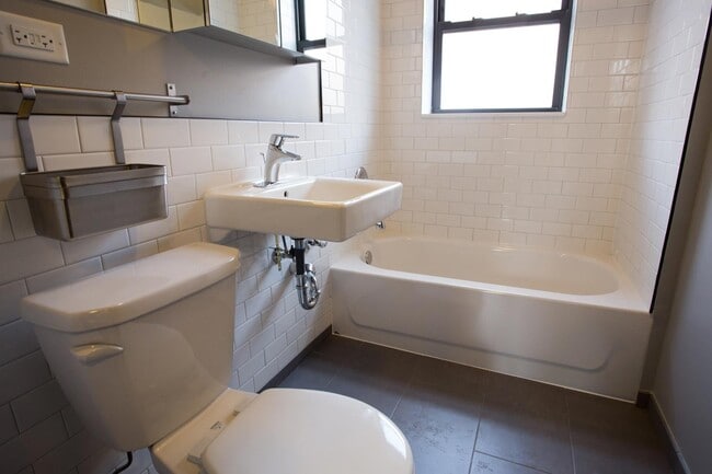 Interior Photo - 5300 S. Drexel Avenue