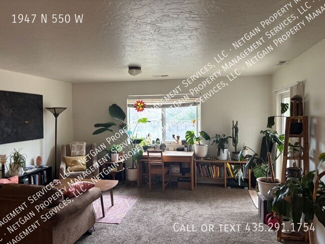 Building Photo - 1947 N 550 W
