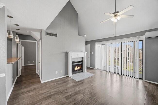 Building Photo - 14550 Fonmeadow Dr